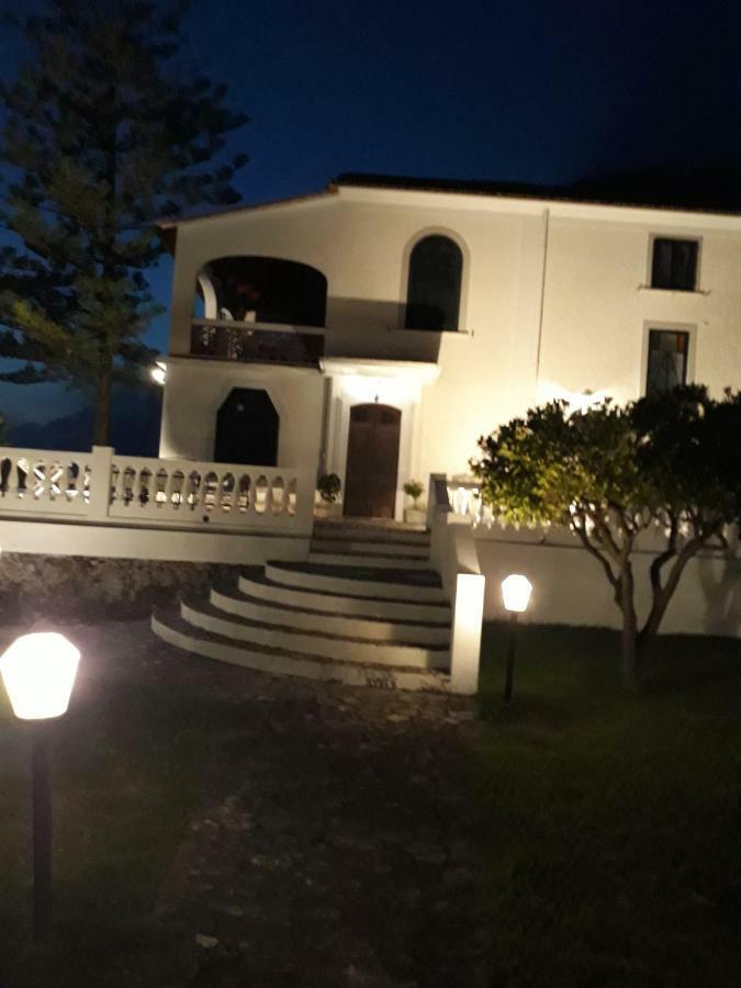 Appartamento In Villa Venezuela Piano Terra Porto di Maratea Экстерьер фото